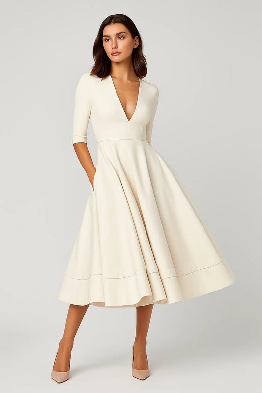 Chloé | Élégante Robe Midi à Col V avec Manches 3/4 0