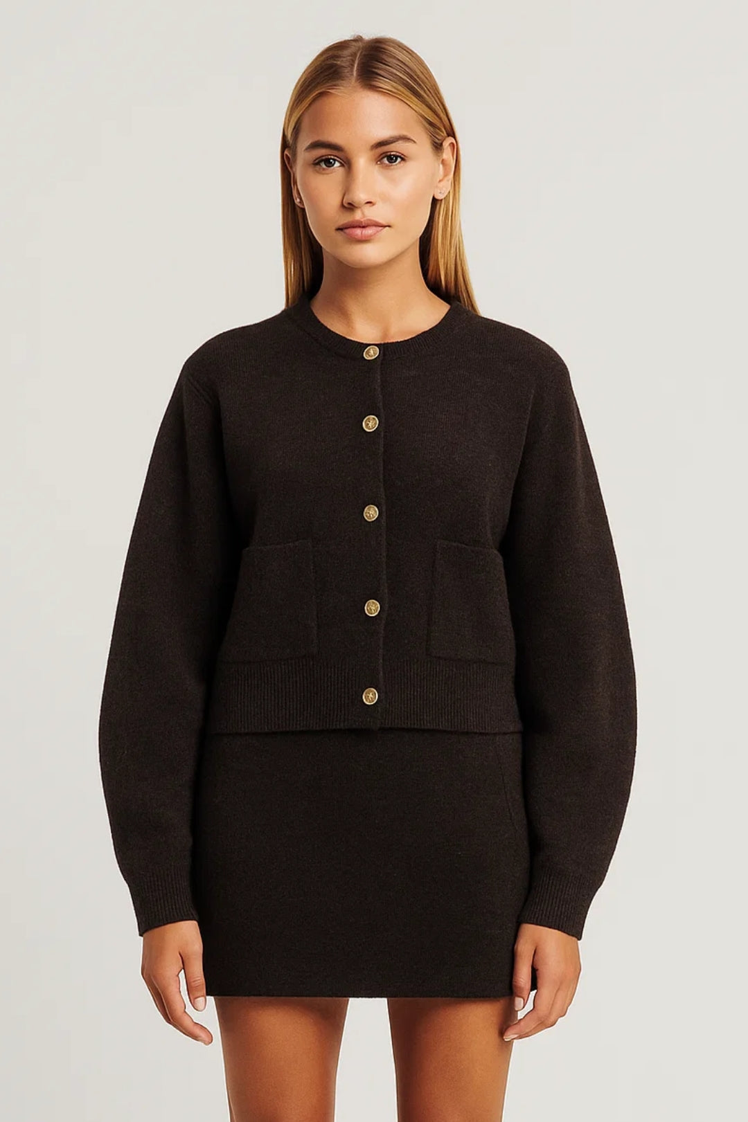 Chloé | Ensemble Coordonné Élégant avec Cardigan et Minijupe pour Femme 0