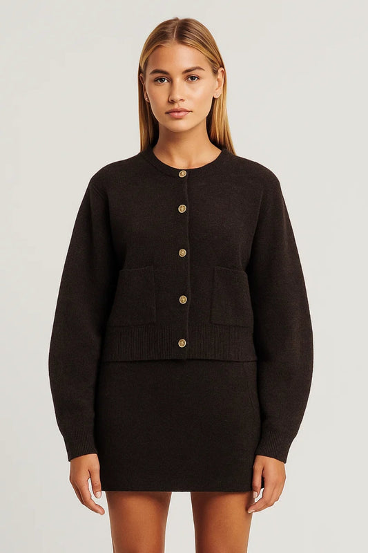Chloé | Ensemble Coordonné Élégant avec Cardigan et Minijupe pour Femme 0
