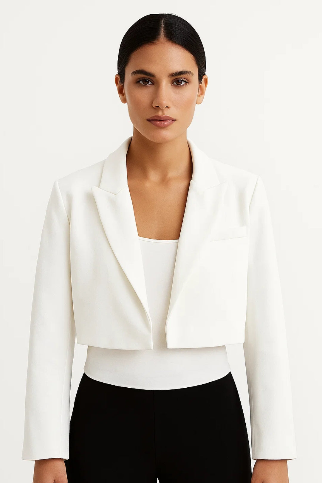 Emma | Blazer Femme Élégant Court Moderne pour Toutes Occasions 4
