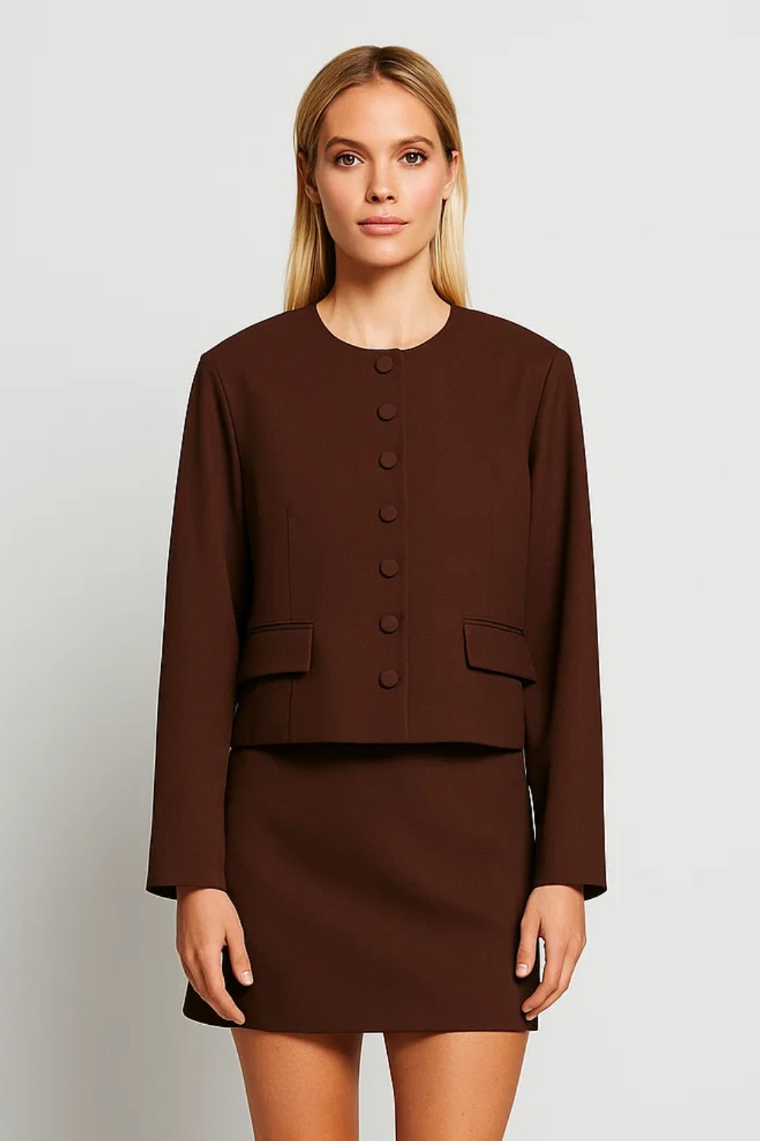 Chloé | Élégant Ensemble Tailleur Femme avec Veste Structurée et Mini Jupe 0