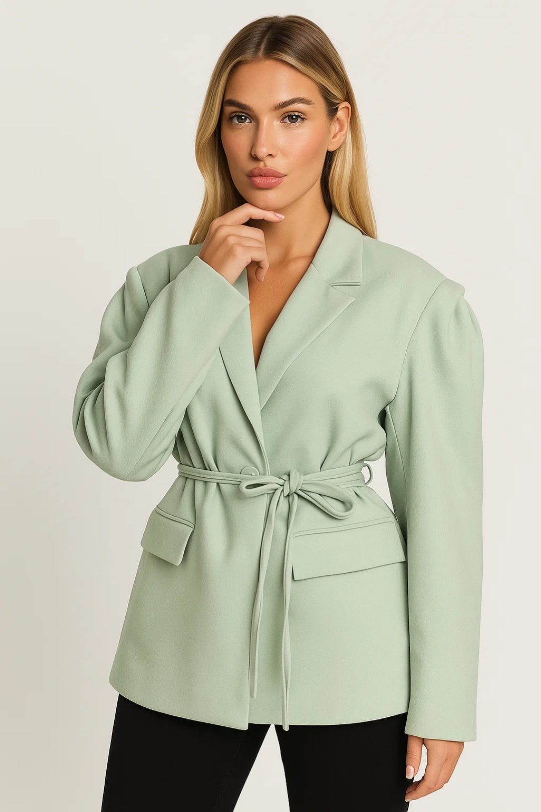 Chloé | Élégant Veste Blazer Femme avec Ceinture et Épaules Structurées 1