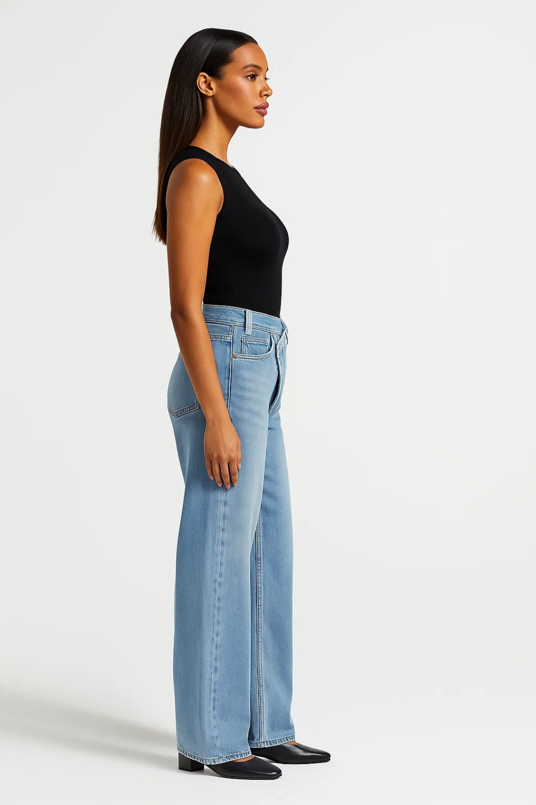 Léa | Jean Large Femme Taille Haute avec Design Asymétrique Moderne 1