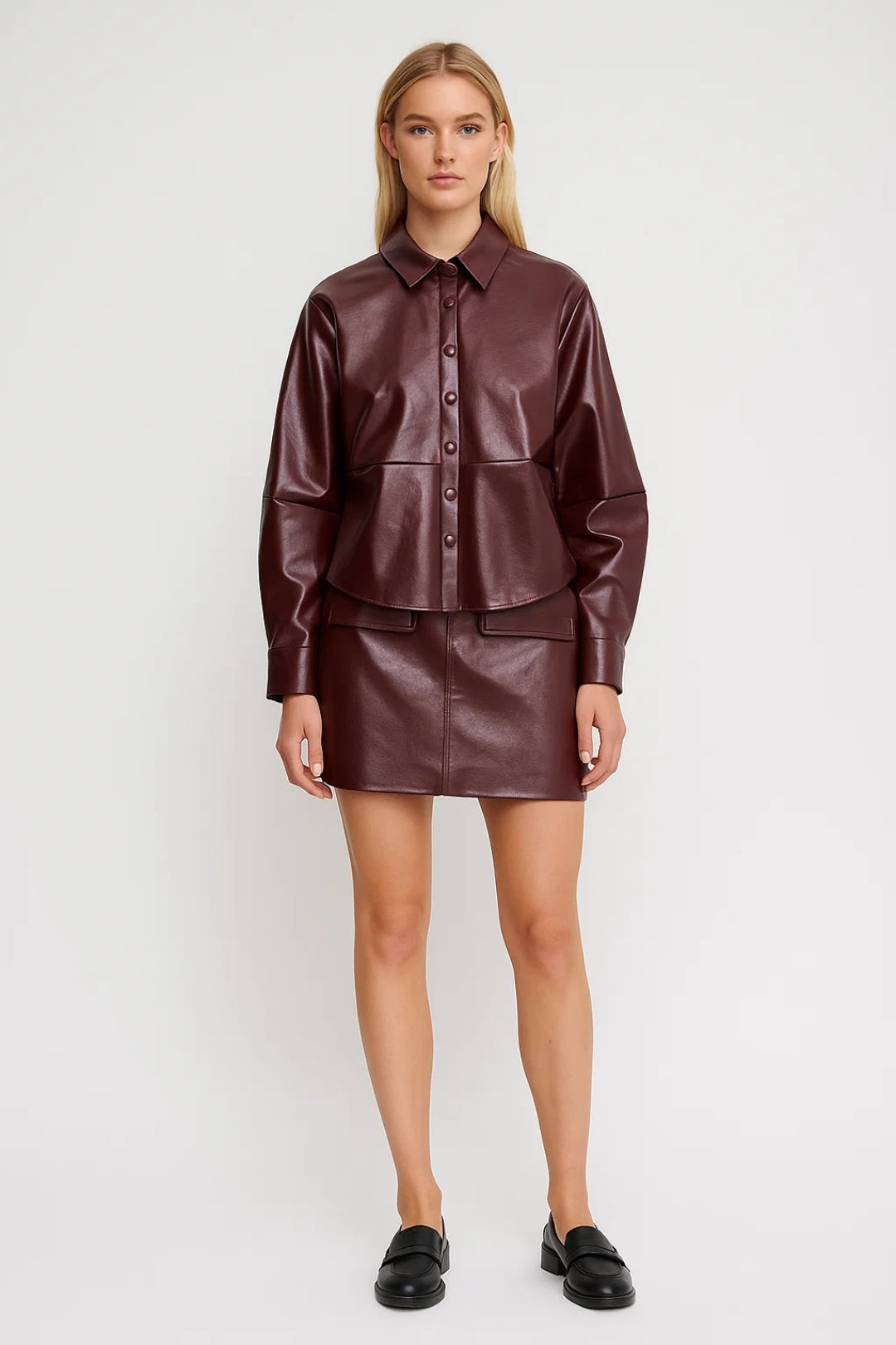 Sophie | Ensemble Chic à Deux Pièces avec Mini-Jupe et Chemise Élégante 0